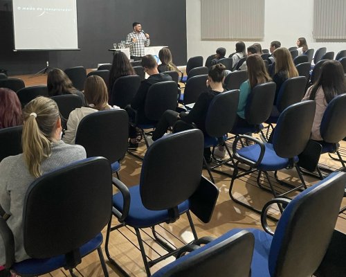 Projeto Oratória nas Escolas é desenvolvido em Xaxim