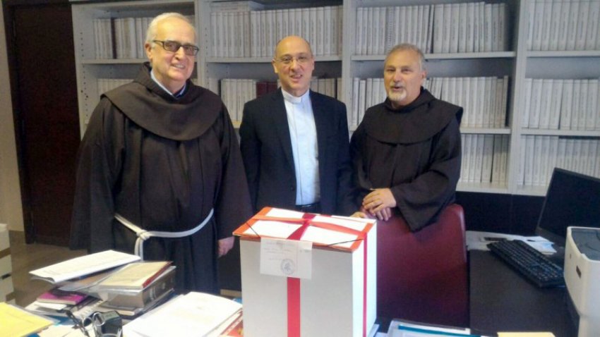 Documentos chegaram ao Vaticano nesta segunda-feira (07) - Foto: Portal dos Franciscanos
