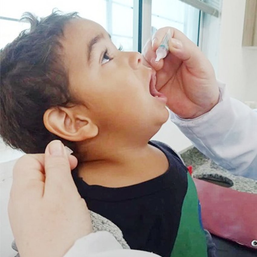 Campanha de vacinação extra contra a poliomelite segue até o fim de setembro, assim como a campanha de multivacinação, que visa à atualização da caderneta de todas as pessoas do município