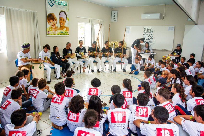 Evento foi destinado para crianças e adolescentes que participam das oficinas de capoeira nos Serviços de Convivência e Fortalecimento de Vínculos (SCFV)