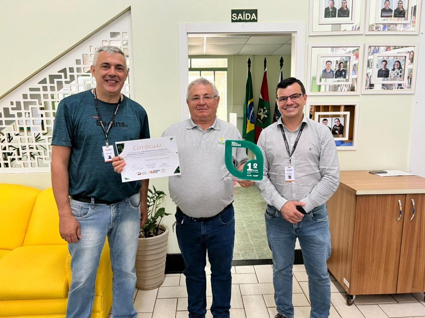 A Apae recebeu o 1º lugar na categoria de Entidade Social em reconhecimento ao projeto de compostagem de adubo orgânico financiado pelo Sicredi