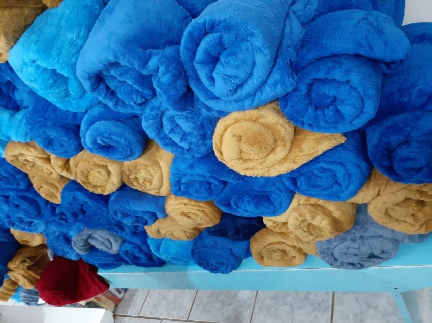 Cobertores estão sendo entregues a famílias carentes de Xaxim, que atendam aos critério de seleção