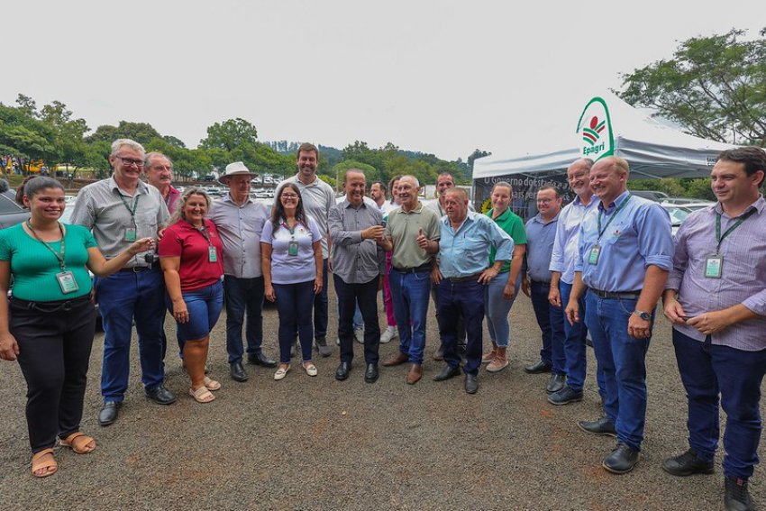 Governo de SC firma parceria com cooperativas do Oeste para instalação de estação meteorológica em Pinhalzinho, visando melhorar monitoramento agrícola pela Epagri/Ciram