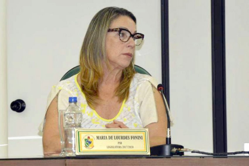 Lula Fonini é vereadora e esposa do ex-prefeito de Xaxim, Cezar Fonini