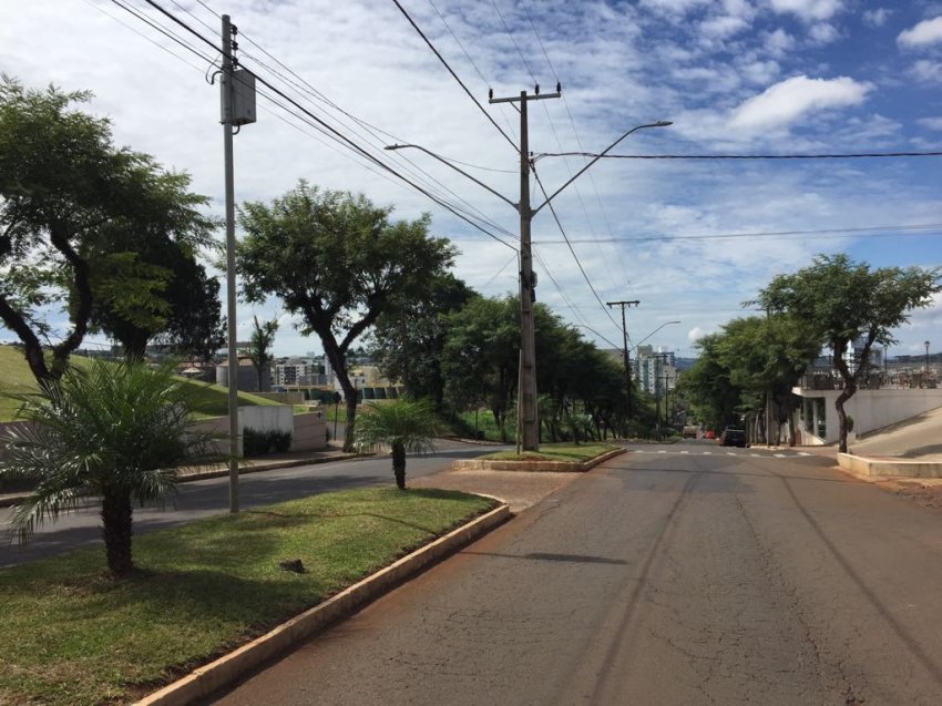 Parte da avenida Plínio Arlindo De Nês seria fechada para práticas esportivas (Foto: Arquivo/LÊ)