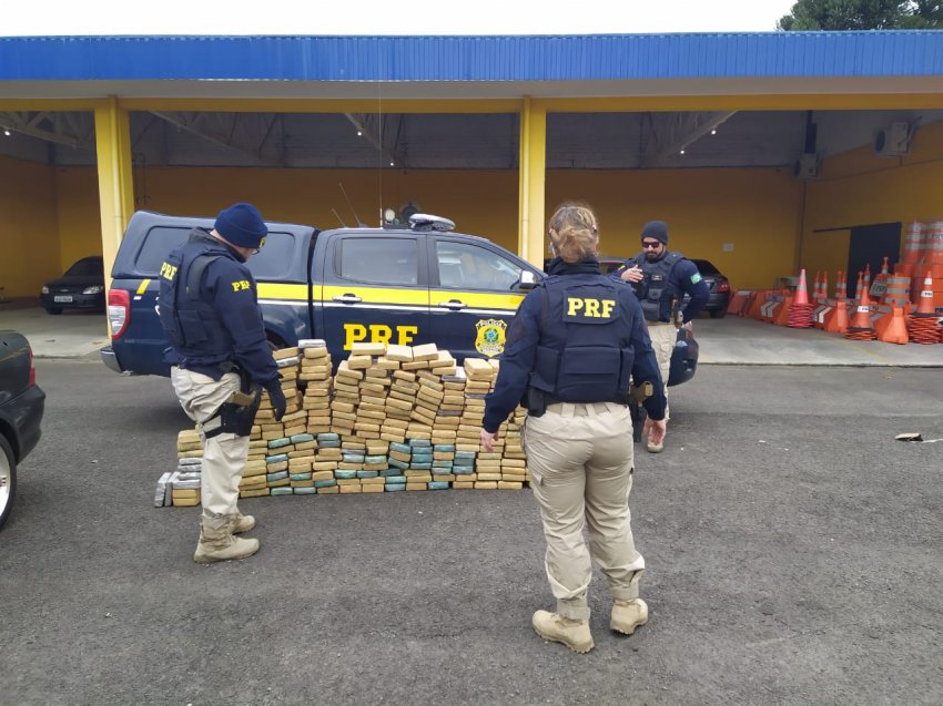 Segundo motorista, droga estava sendo transportada a Florianópolis