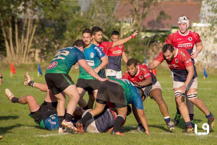 Chapecó Rugby foi criado há nove anos e reúne amantes do esporte na região (Foto: Arquivo de Ricardo Carminatti)