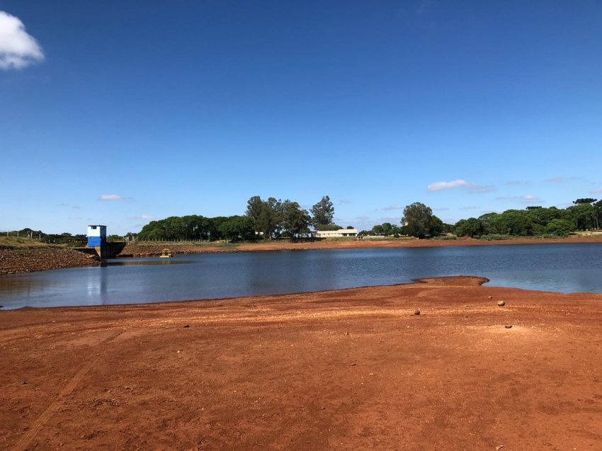 Casan garante que estão sendo instaladas novas bombas para ampliar a Estação de Recalque de Água Bruta, no rio Tigre, em Guatambu