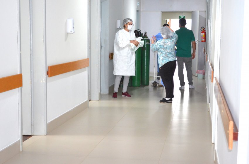 Mesmo com os investimentos e ampliações na estrutura, o aumento de casos e internações preocupa a equipe do hospital
