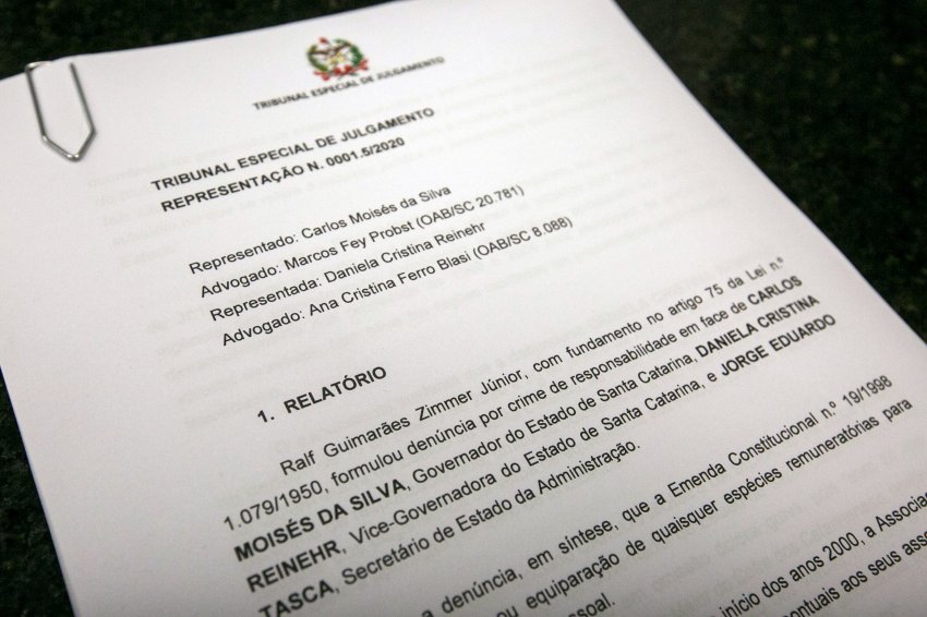 Kennedy entregou relatório que será encaminhado ao desembargador Ricardo Roesler