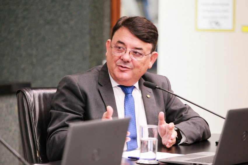 Deputado Maurício Peixer (PL) propõe reconhecimento de pacientes de hipertensão pulmonar como PcD, buscando garantir direitos e visibilidade à doença