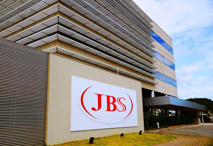 Maiorias das oportunidades para atuar nas plantas da JBS em Santa Catarina são no Oeste