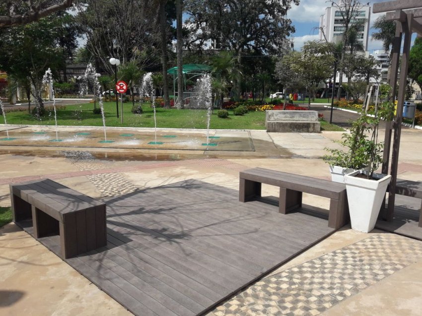 Pergolados foram instalados na Praça Frei Bruno (Foto: Prefeitura de Xaxim)