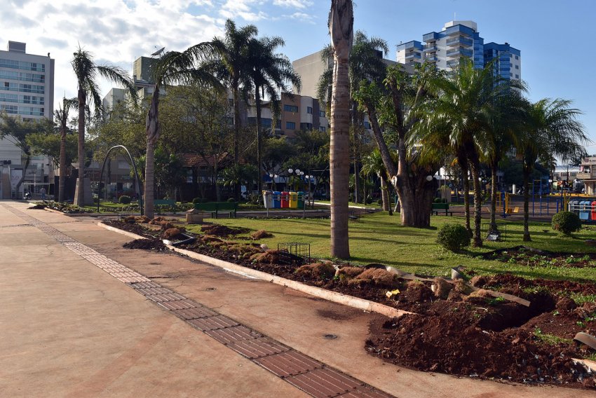 Praça Frei Bruno recebe obras de melhorias e readequações de acessibilidade e iluminação (Foto: Prefeitura de Xaxim)