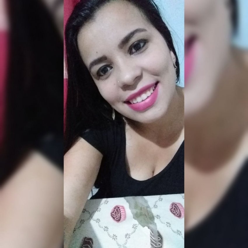 Thalia Ferraz, de 23 anos, foi assassinada pelo ex-companheiro na frente de seus familiares