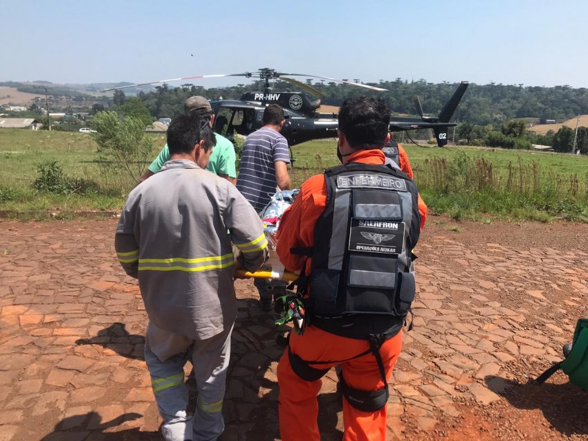 Homem foi conduzido de helicóptero ao HRO pela equipe médica do Saer/Sara