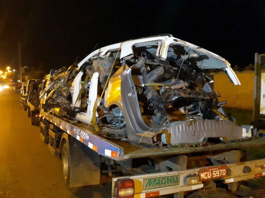 Várias peças e veículos desmanchados foram apreendidos pelos policiais (Foto: Diego Antunes/ClicRDC)